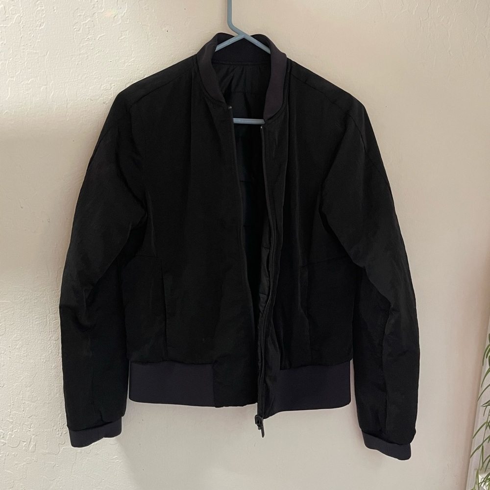 Lululemon non stop reversible down bomber jacket